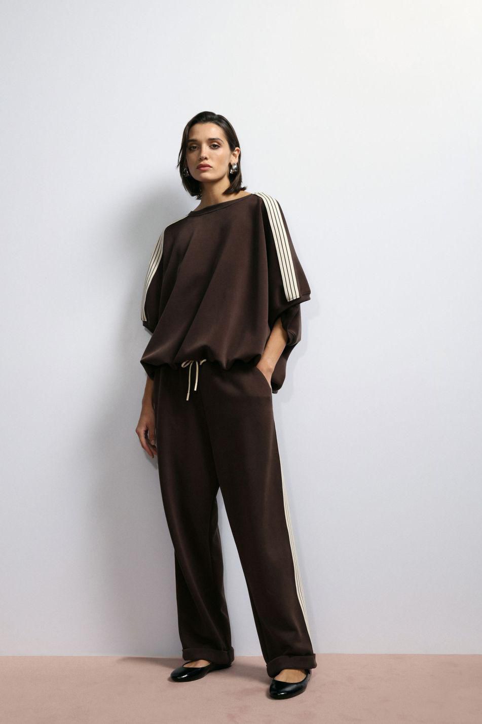 חליפה ספורטיבית