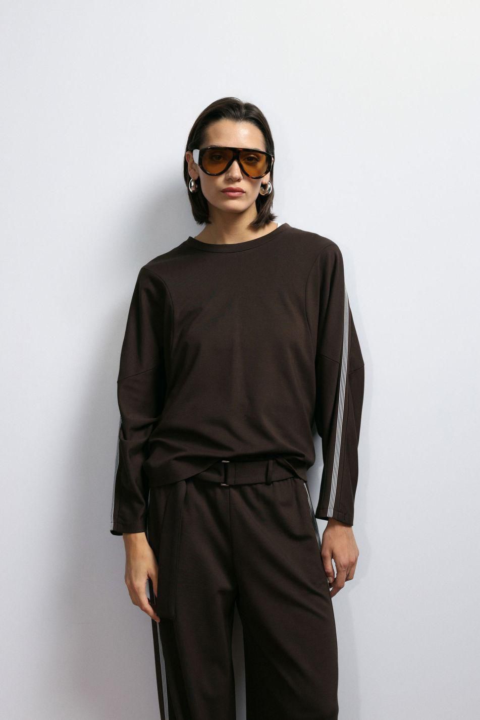 חליפה ספורטיבית