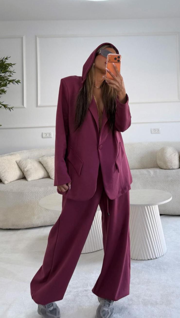 חליפה ספורטיבית