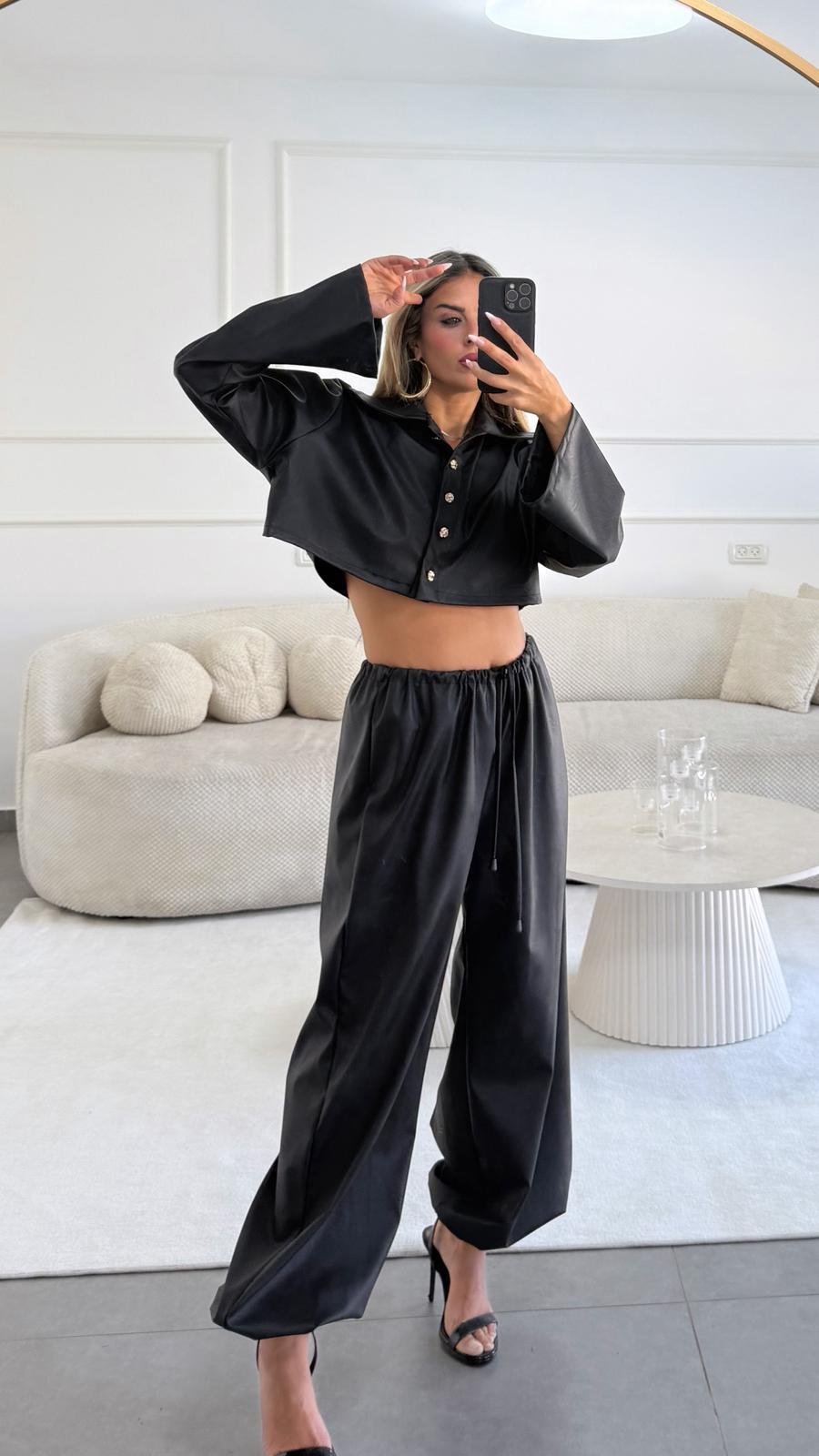 חליפה דמוי עור נטלי שווילי