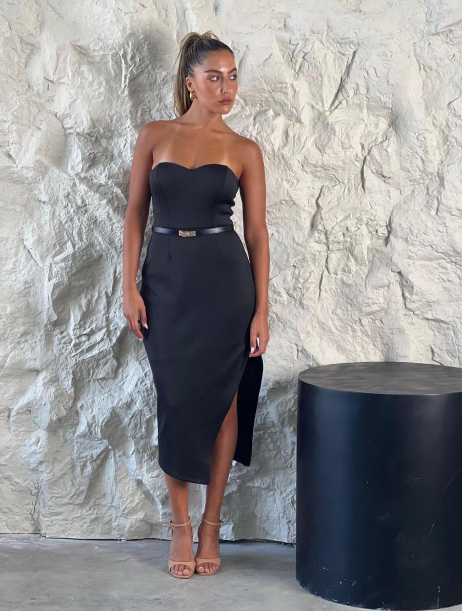 שמלת מחוך חגורה