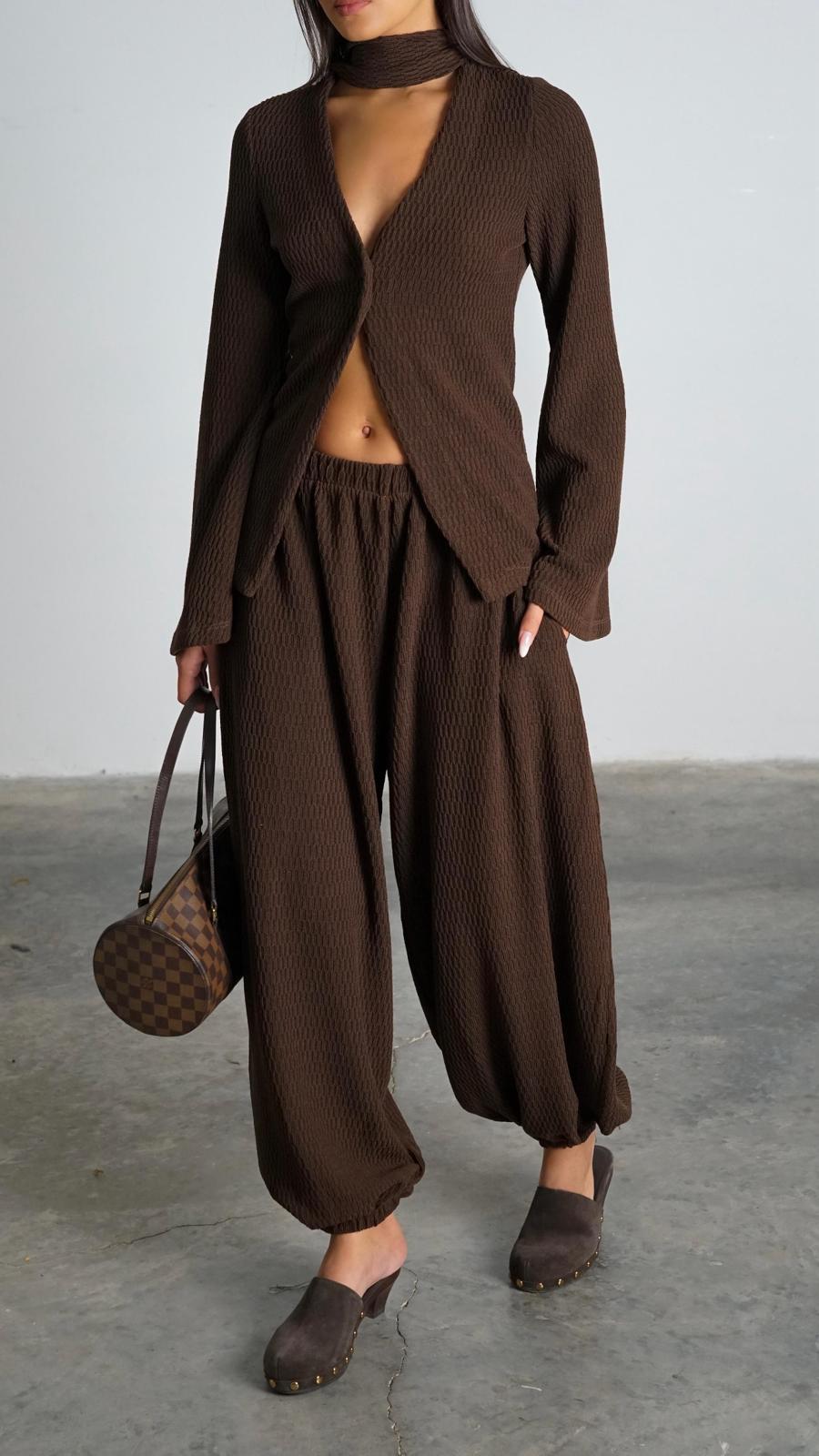 חליפה סאבלט חום