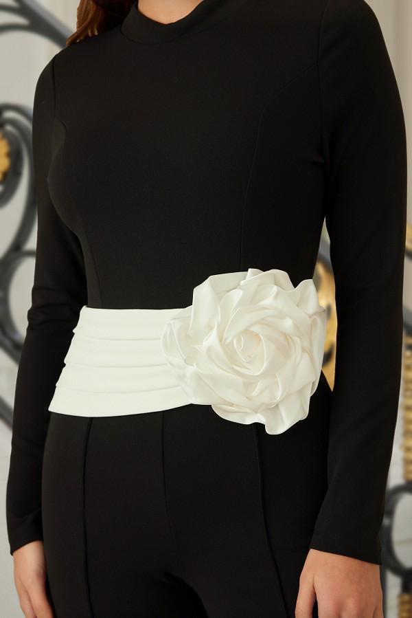 אוברול פרח לבן