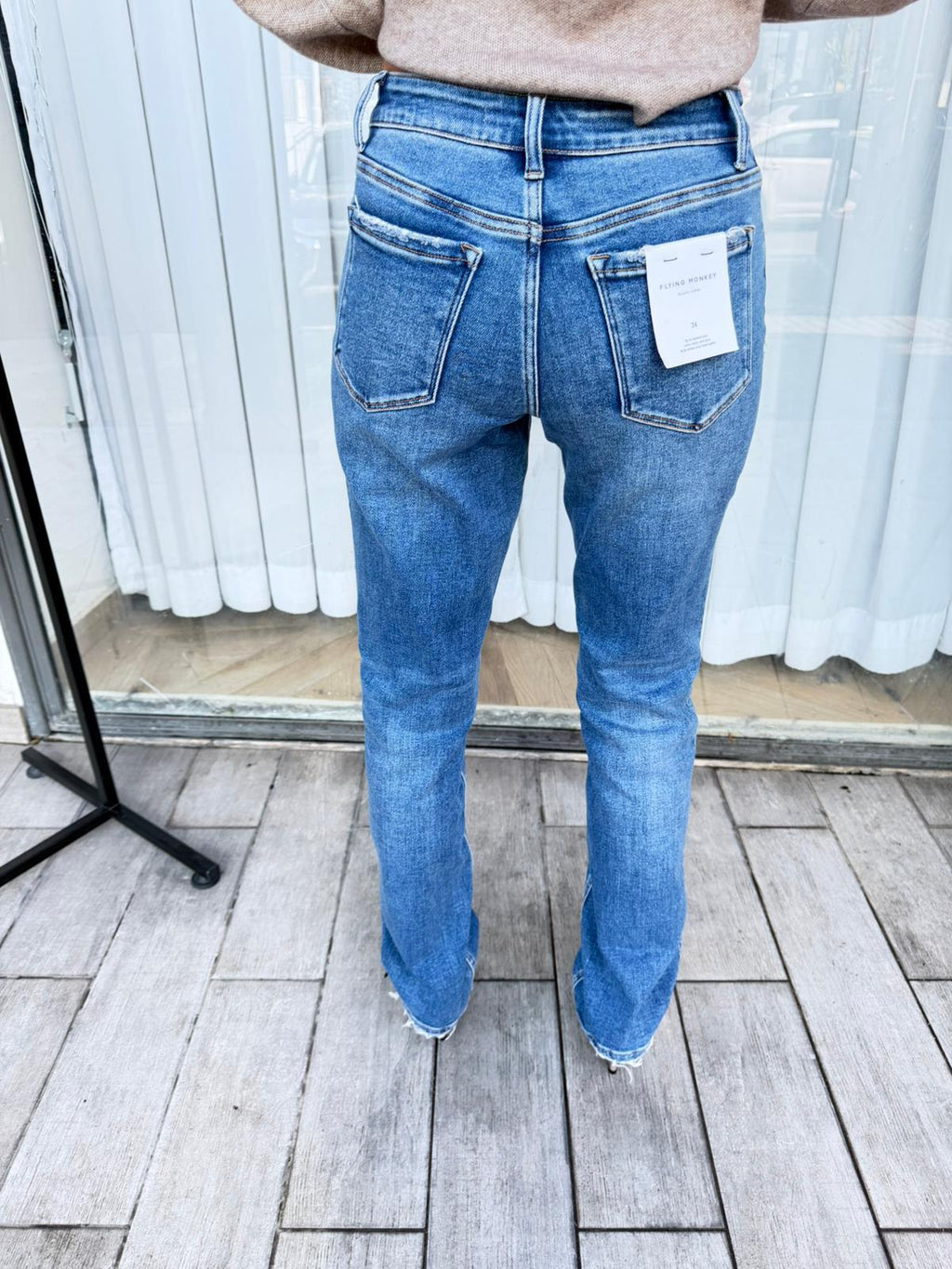 גינס כהה Flying Monkey