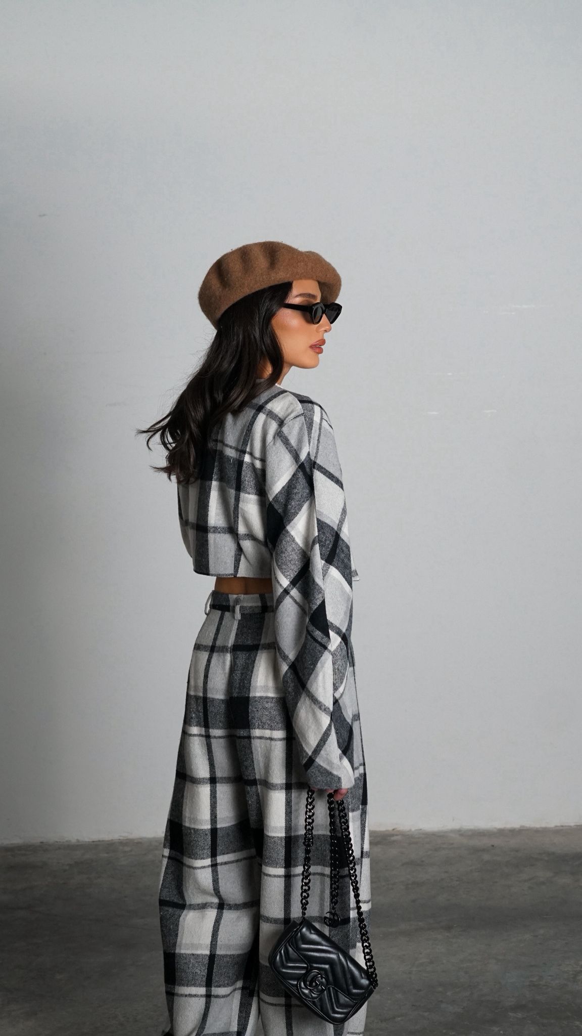 אוברול פטיסר שחור לבן